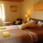 Bed and breakfast Luxe Maison á Votre Santé, In Bordeaux Wine Region