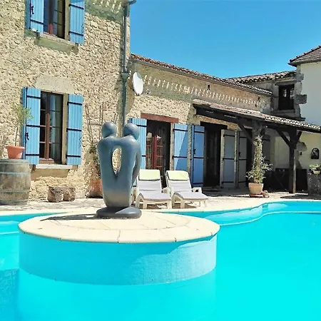 Bed & Breakfast Luxury Maison A Votre Sante, In Bordeaux Wine Region *