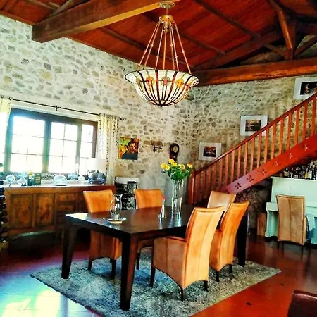 Luxe Maison A Votre Sante, In Bordeaux Wine Region Oda ve Kahvaltı Savignac-de-Duras
