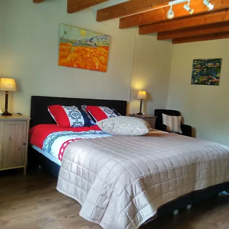 Bed & Breakfast Luxury Maison A Votre Sante, In Bordeaux Wine Region Savignac-de-Duras