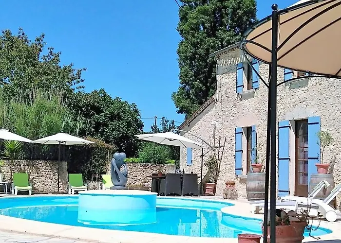 Bed & Breakfast Luxe Maison A Votre Sante, In Bordeaux Wine Region Savignac-de-Duras